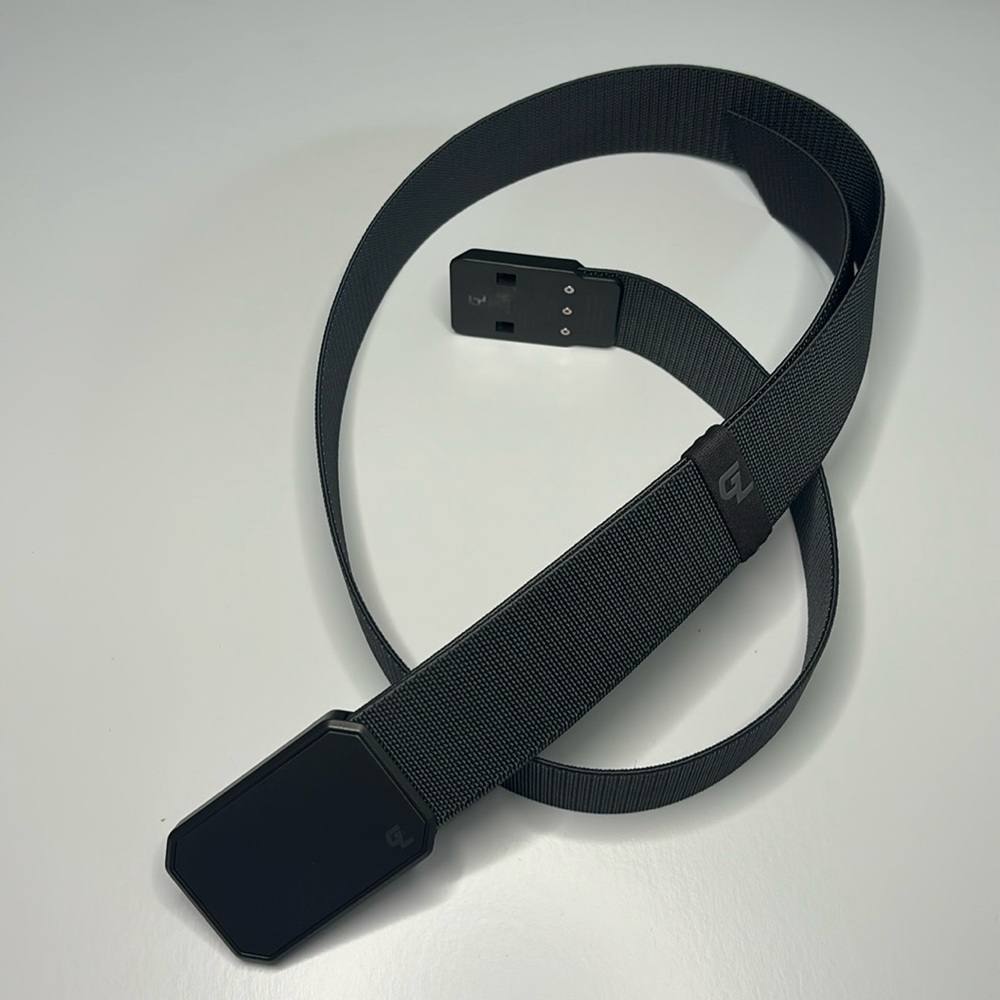 An authentic Groove Life belt. Graphite color size Large.